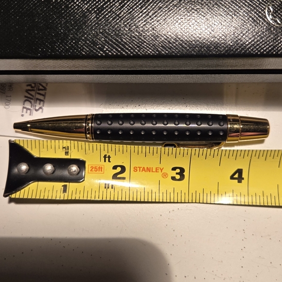 Montblanc Boheme Doue Gold-Plated Ballpoint Pen - Picture 6 of 6